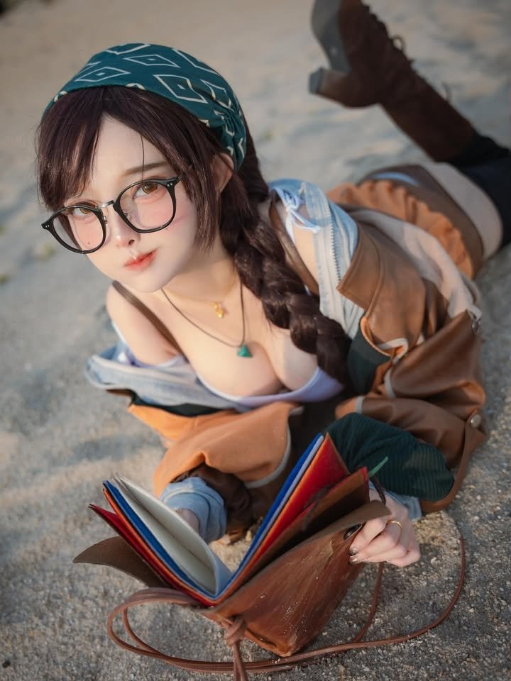 阿尔玛与猎人协作场景COS