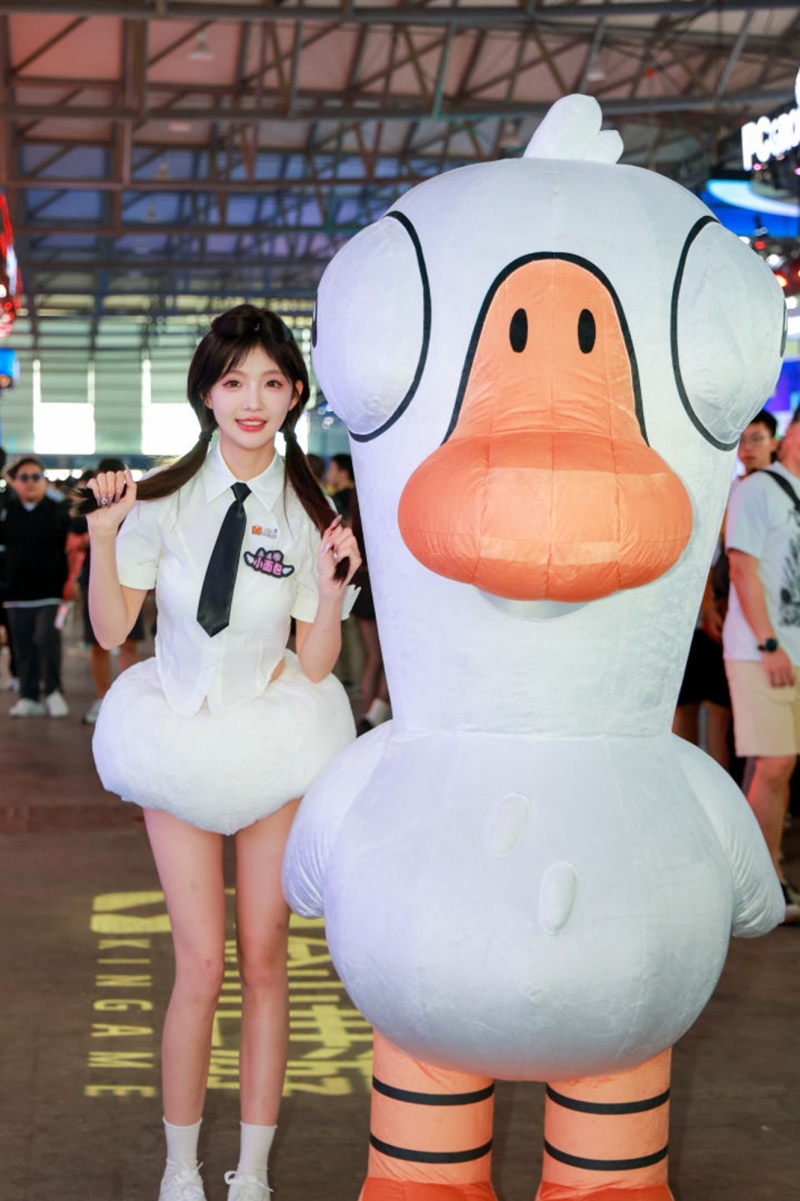 金山世游燃爆ChinaJoy 《鹅鸭杀》手游斩获多个年度最受期待奖