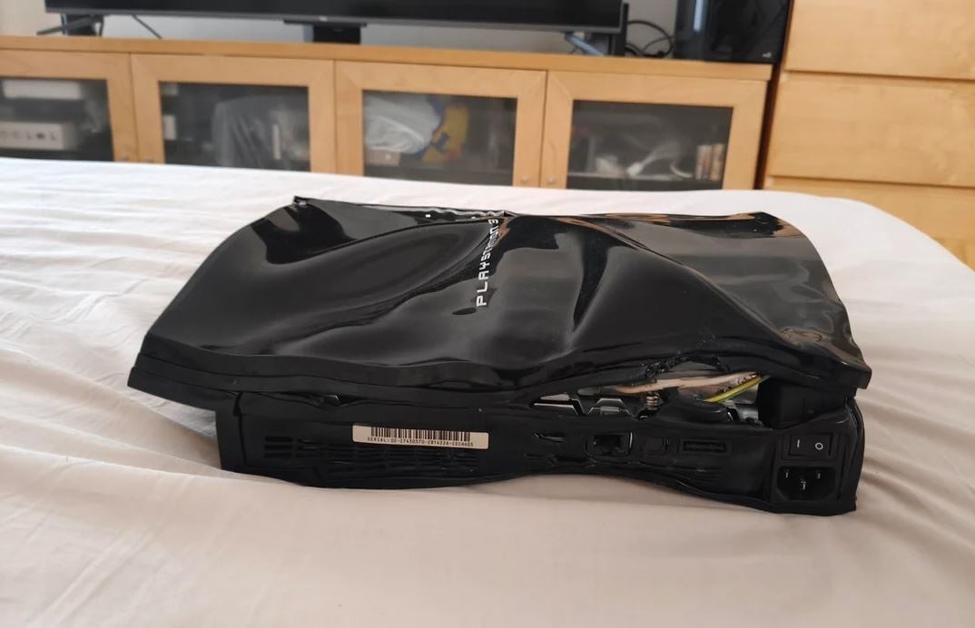 真“煮”机! 国外网友另类方式成功修理损坏PS3