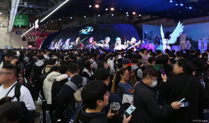  韩国游戏展永恒之塔2试玩火爆 排队超四小时