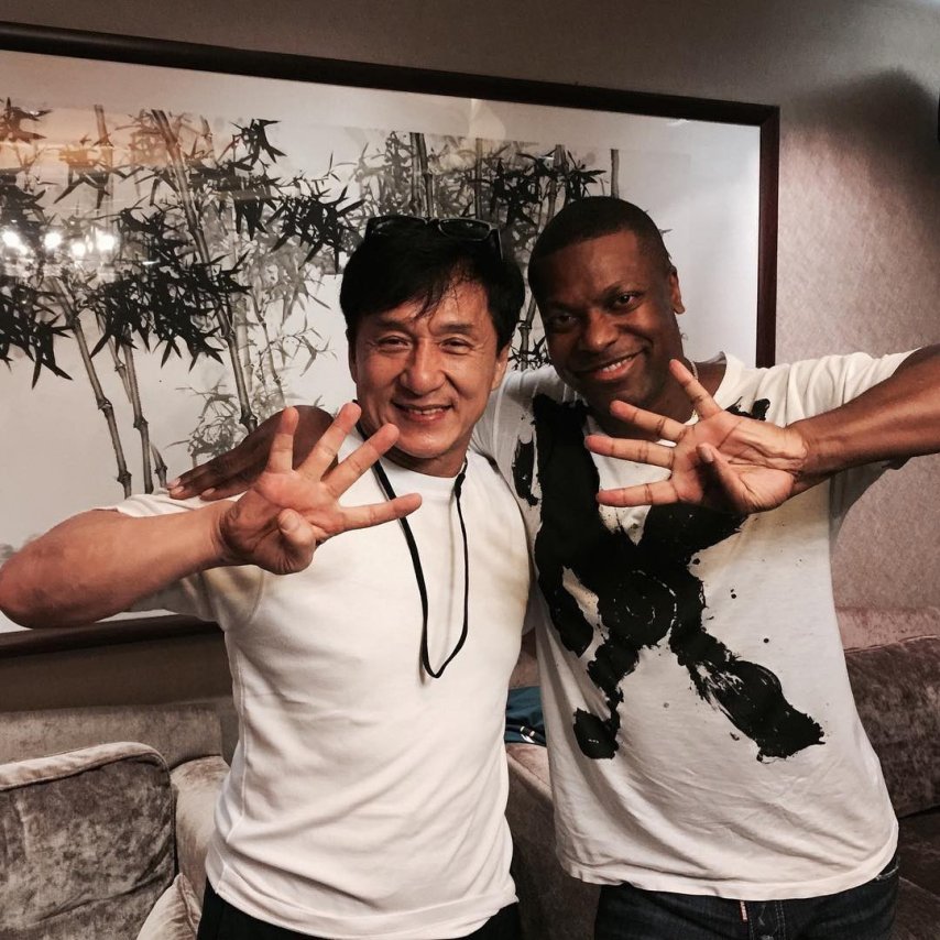  特朗普推《尖峰时刻4》重启 成龙克里斯回归