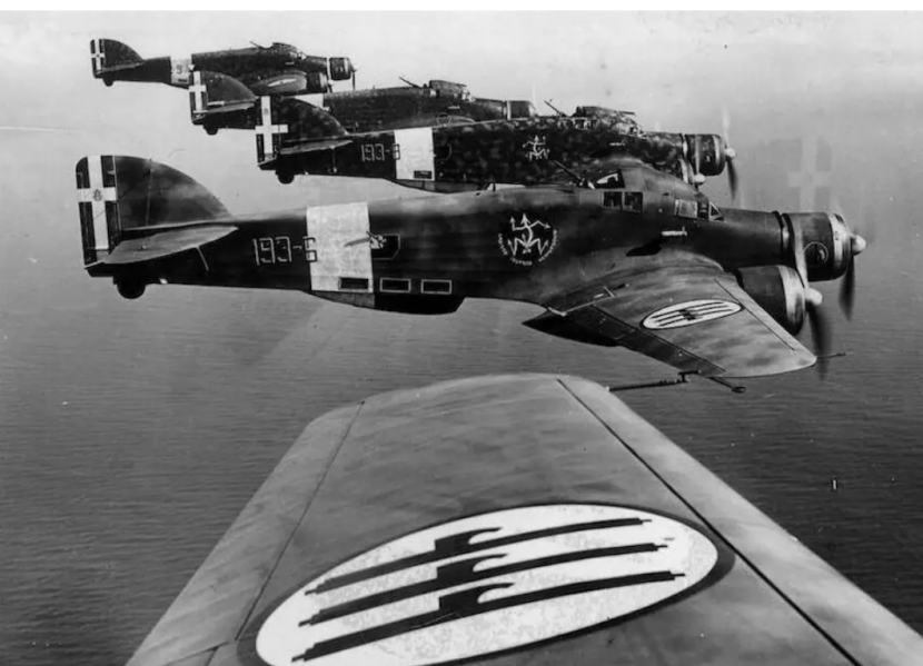 意大利SM.79轰炸机