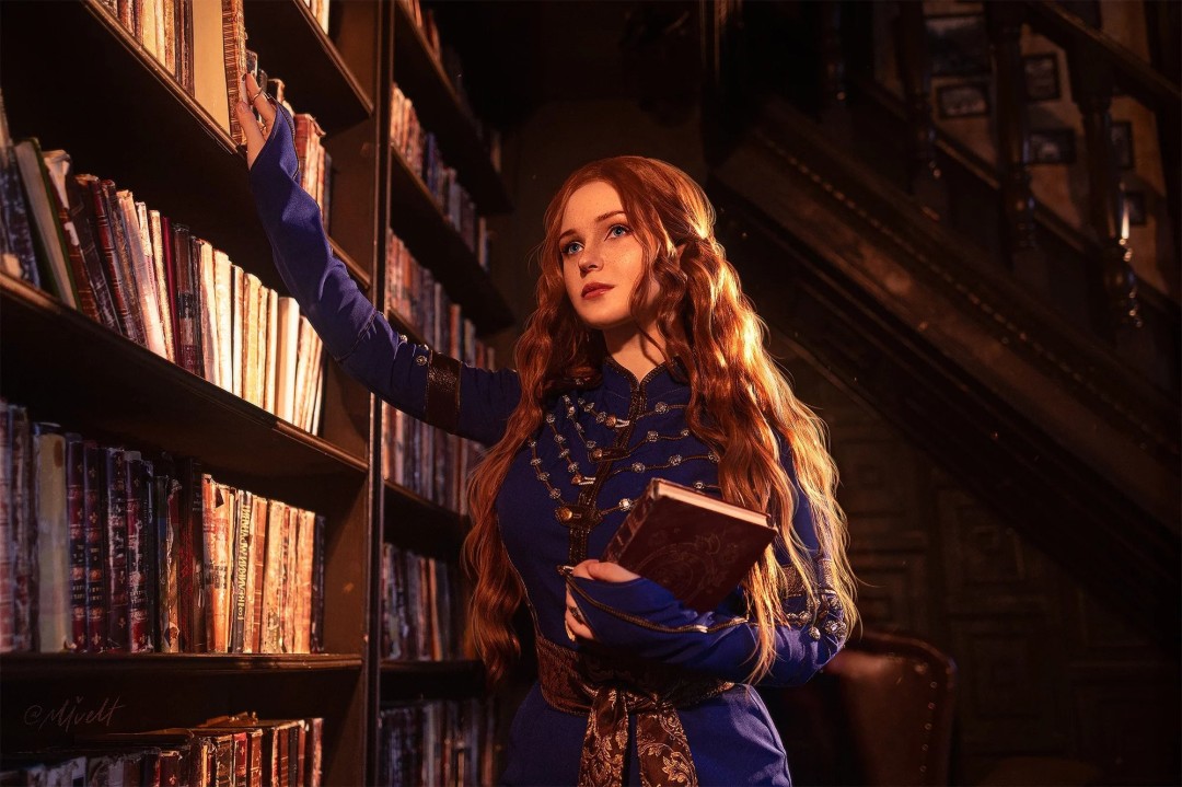  俄罗斯COSER神还原巫师特莉丝