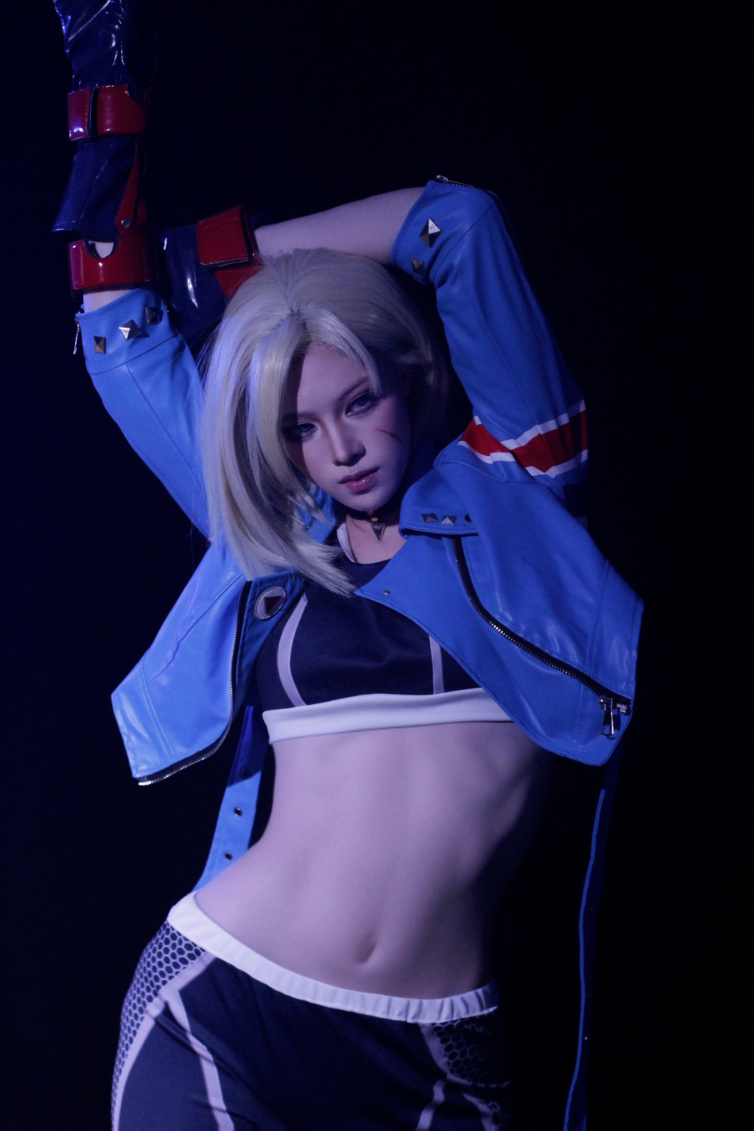  冷酷性感嘉米cos神还原街头霸王经典瞬间