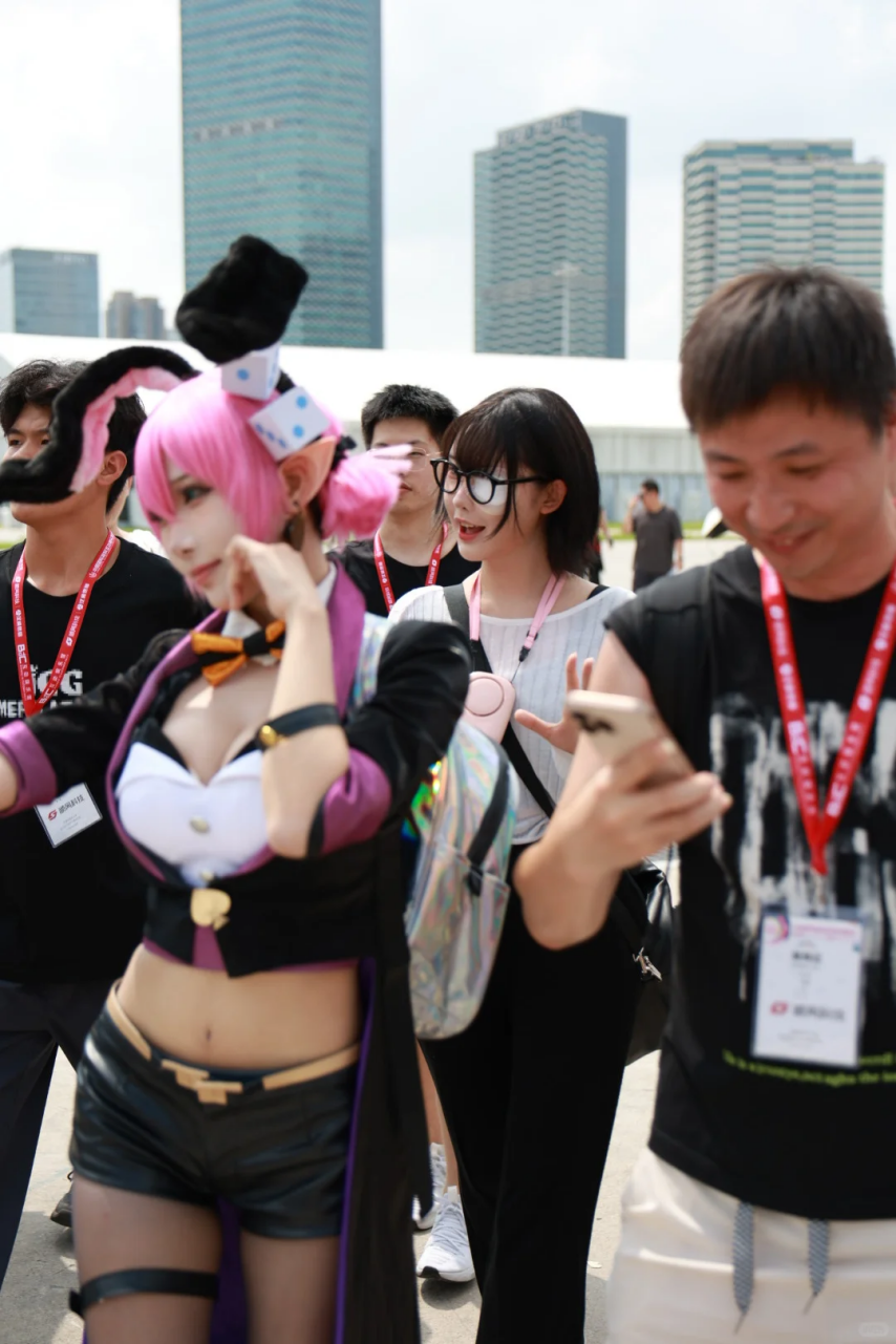  韩援Yasal常服亮相ChinaJoy引热议